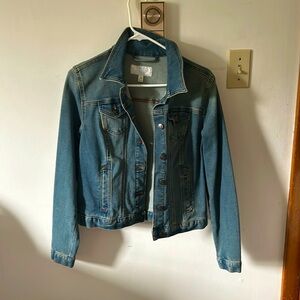 Worn this once. Just not my style. Brand new condition.